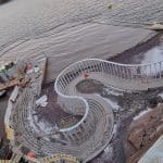 Minnested i Hole, Utøykaia bilde