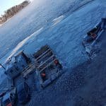 Minnested i Hole, Utøykaia bilde